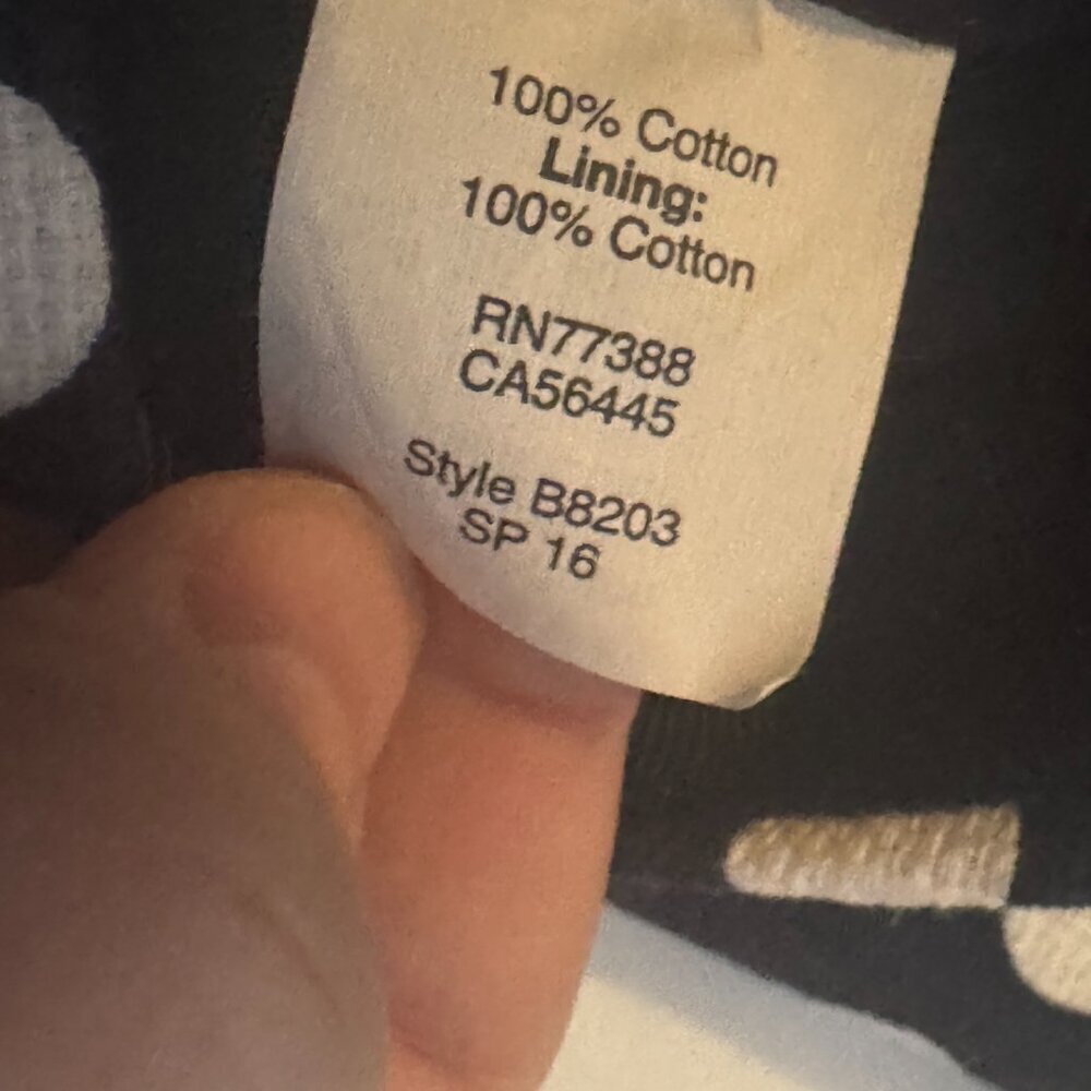 Classic! Brooks Brothers Navy Polka Dot Skirt — Size 10 - Picture 4 of 6